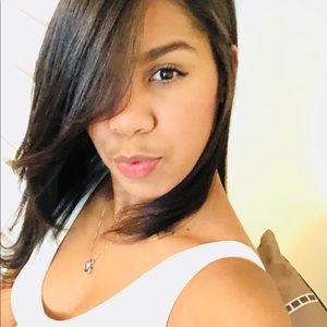 Meet your Posher, Lelynes